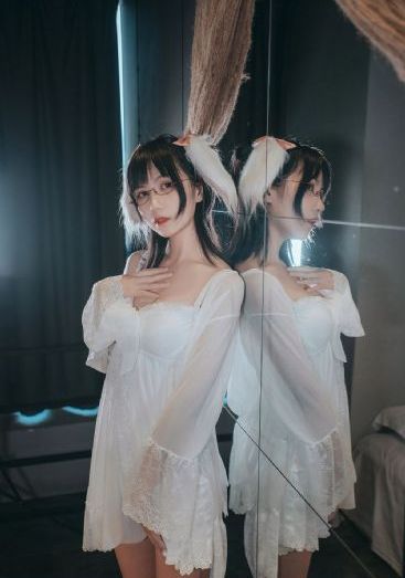 新任女老师电影_BD英语免费高清观看