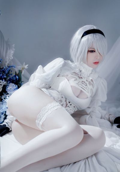 年轻的部长夫人_720在线观看完整版