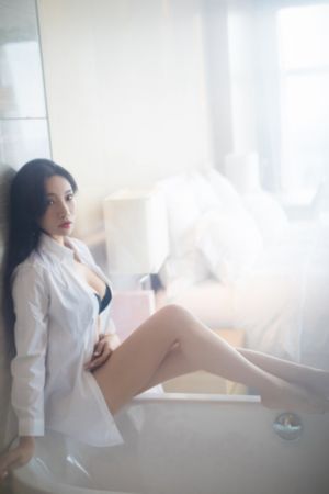 智能性能机器人李采潭主演_1080P高清在线