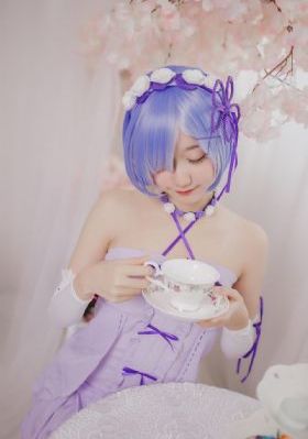 花子君地缚少年花子君_BD英语全集免费观看